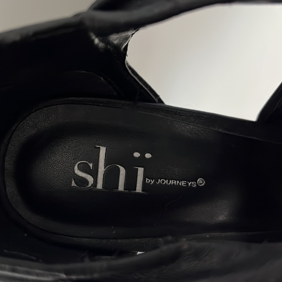 Shï by Journeys Black Heels Size 7.5 - Picture 4 of 7
